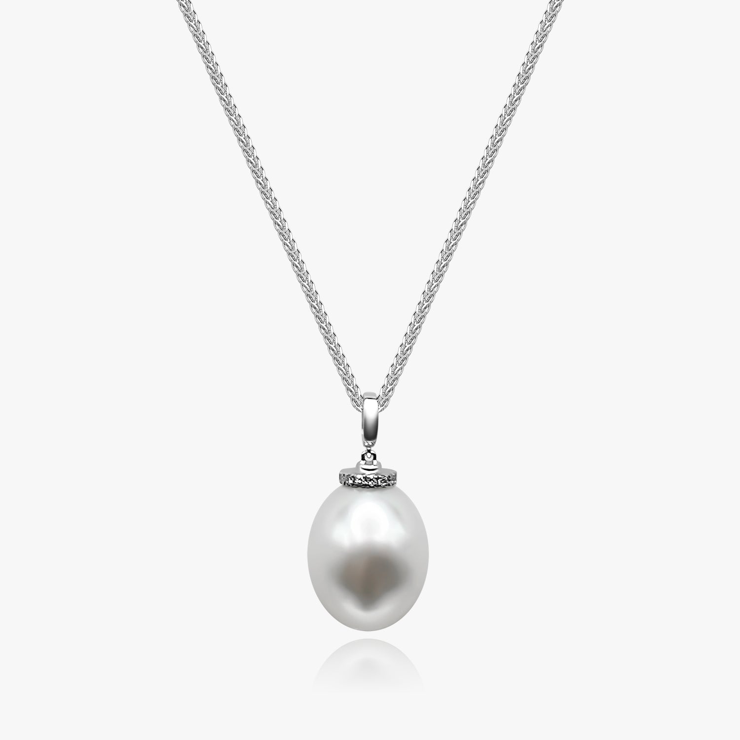 10MM AA White South Sea Oval Bead Pendant