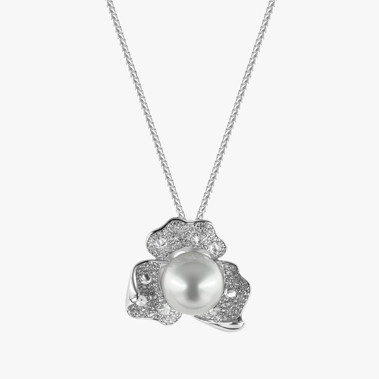 11mm White South Sea Pearl Pendant in Silver