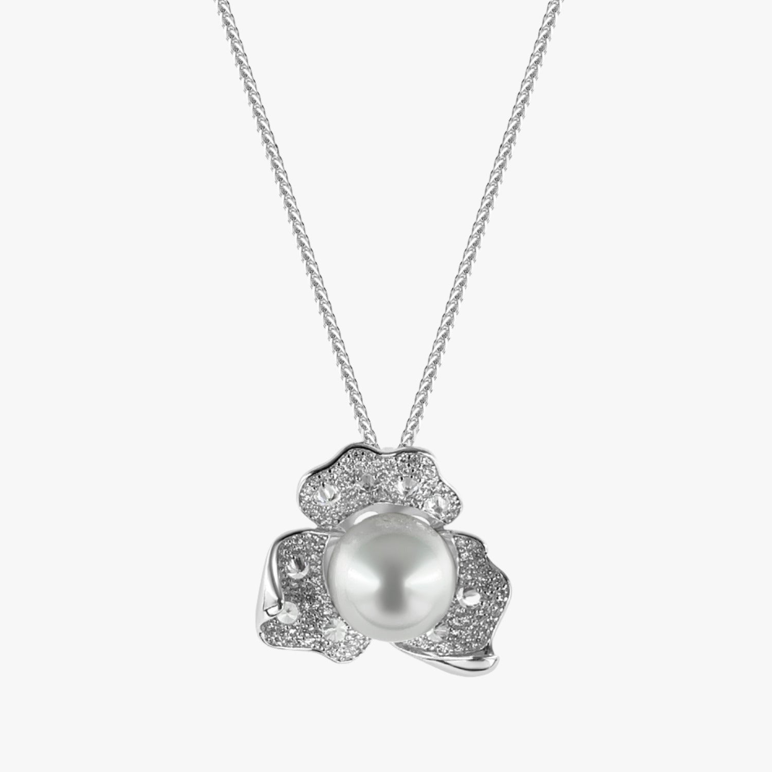 11-aa-white-south-sea-cultured-pearl-pendant