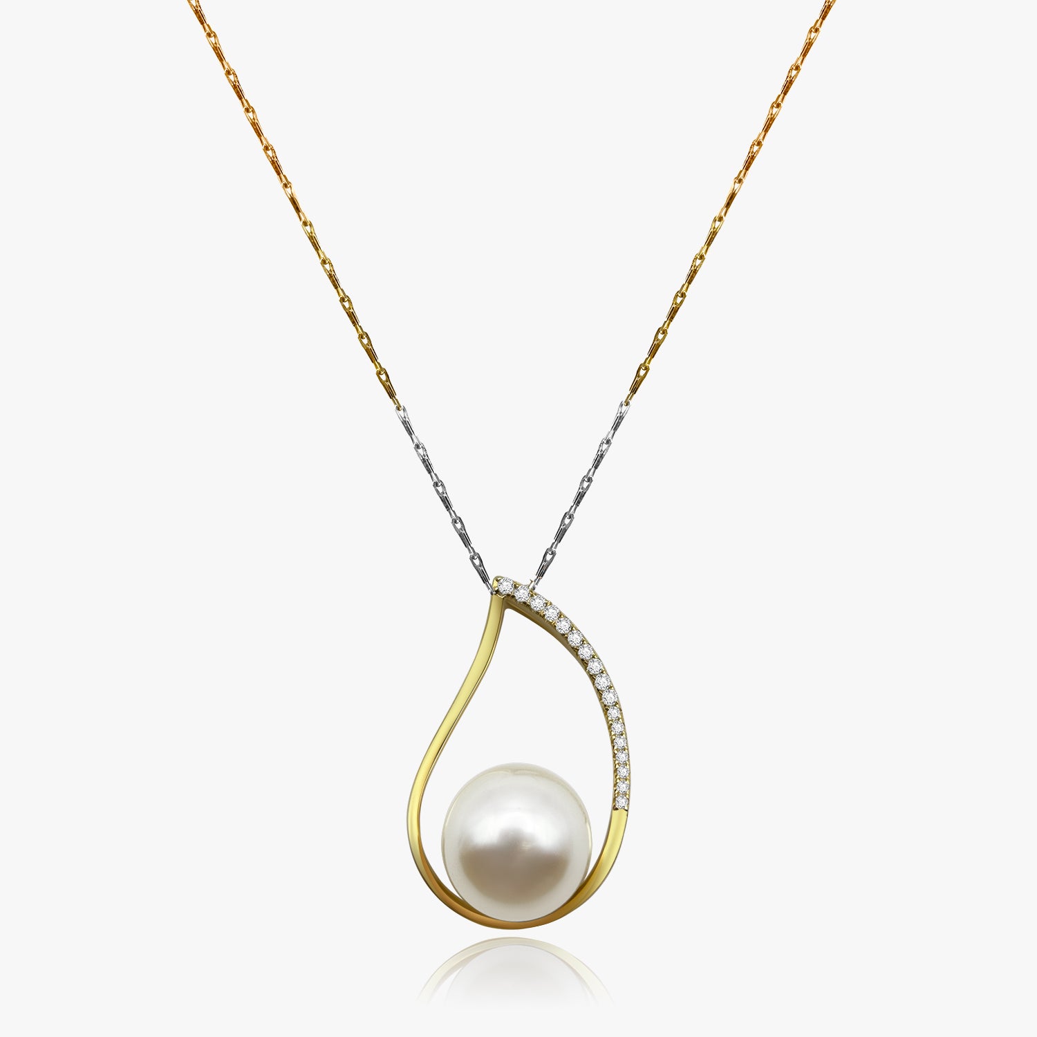 11mm AA Gold South Sea Cultured Pearl Pendant simple leave style 